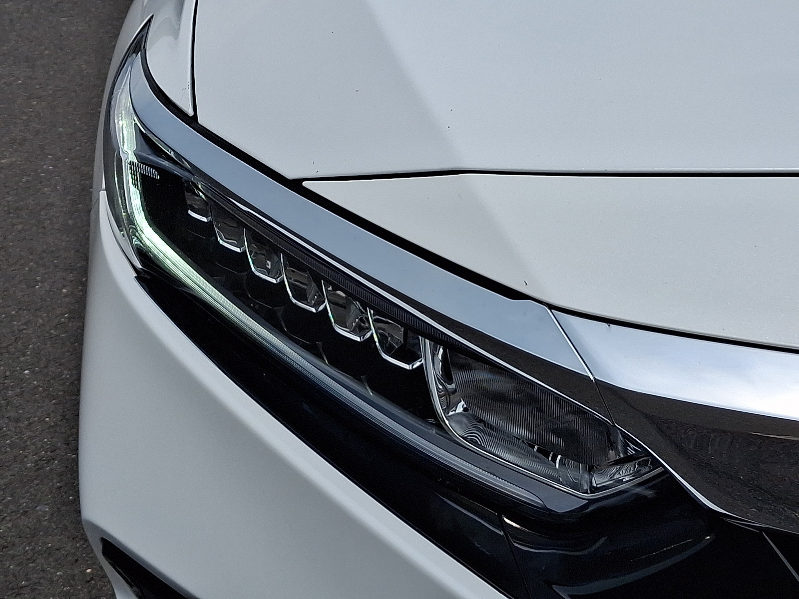 Used 2019 Honda Accord EX-L image 10