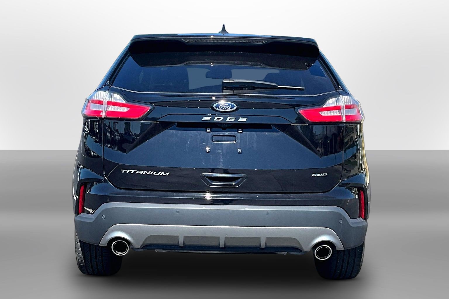 Used 2024 Ford Edge Titanium AWD/4WD image 4