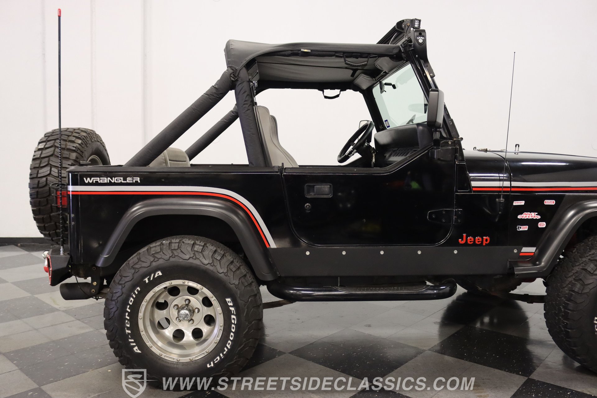 Used 1991 Jeep Wrangler 4WD image 29