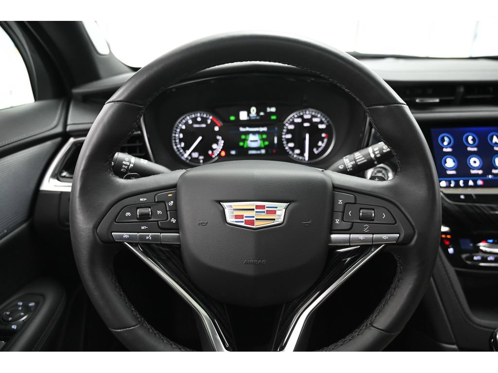 Certified 2025 Cadillac XT6 Premium Luxury image 11