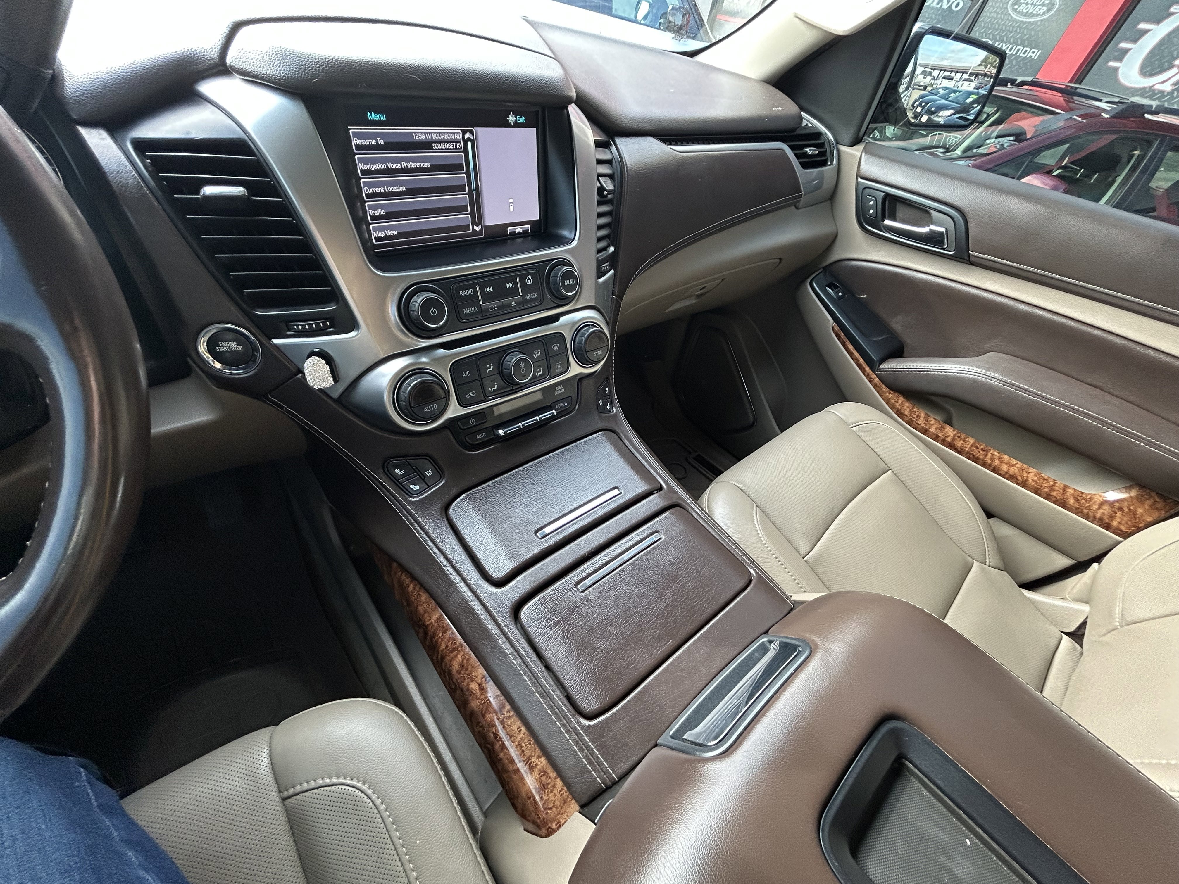 Used 2015 Chevrolet Suburban LTZ image 10