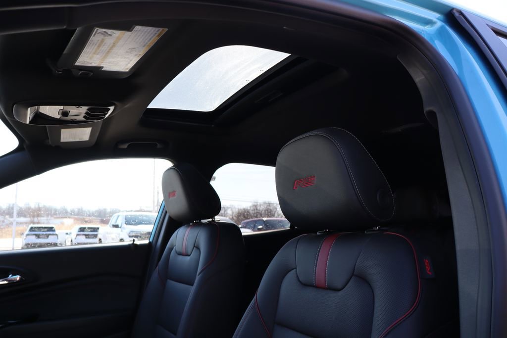New 2026 Chevrolet Trax RS w/ Sunroof Package image 23