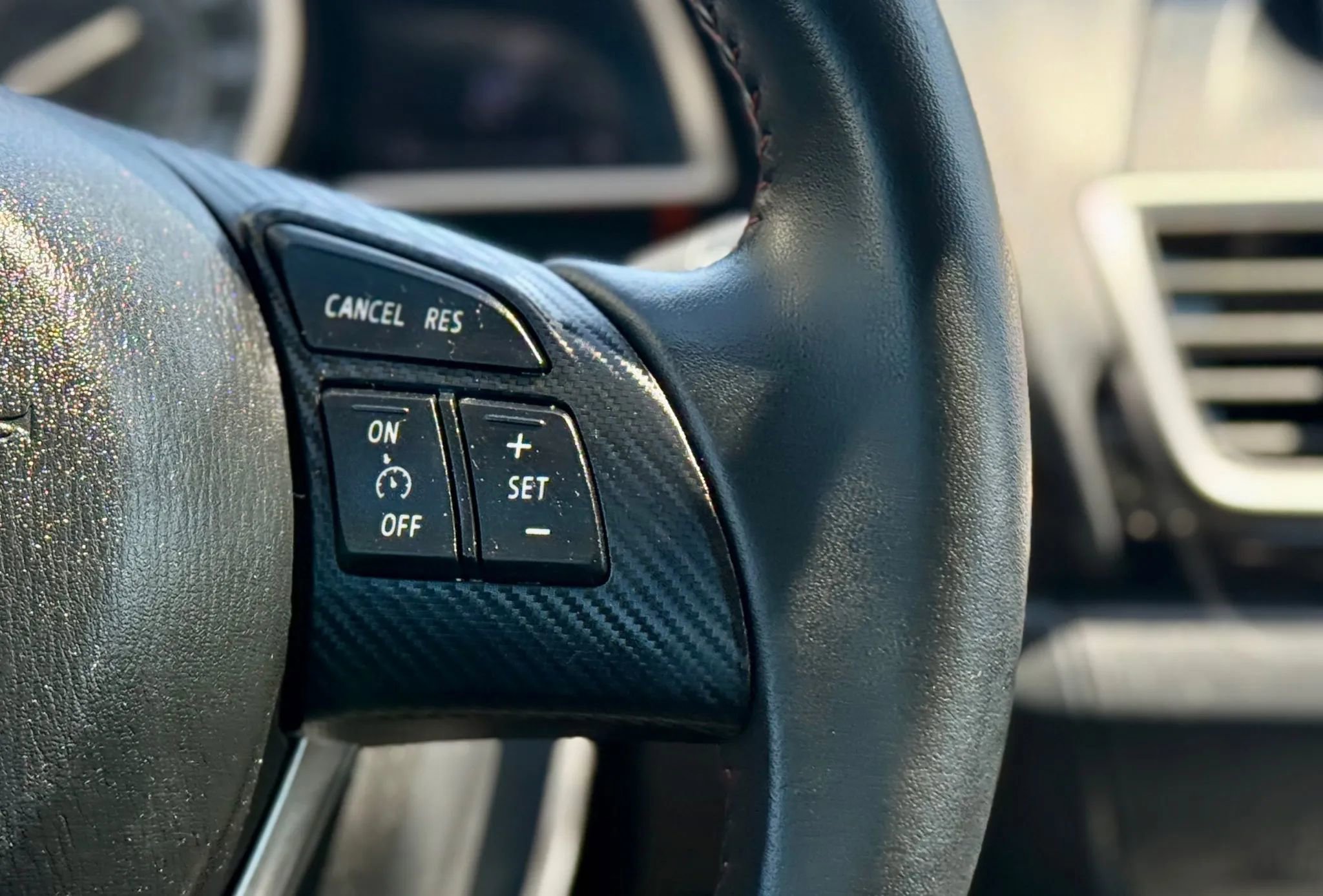 Used 2015 MAZDA MAZDA3 i Touring image 17