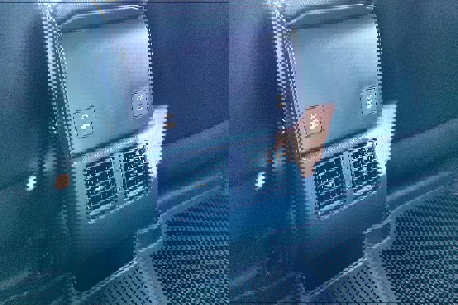 Used 2025 Toyota bZ4X AWD w/ Weather Package image 31