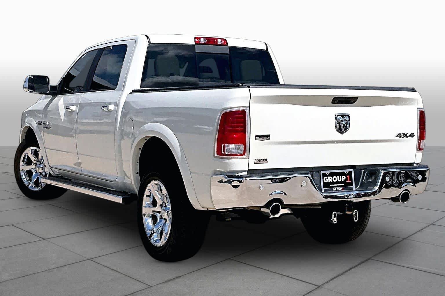 Used 2018 RAM 1500 Laramie w/ Convenience Group AWD/4WD image 13