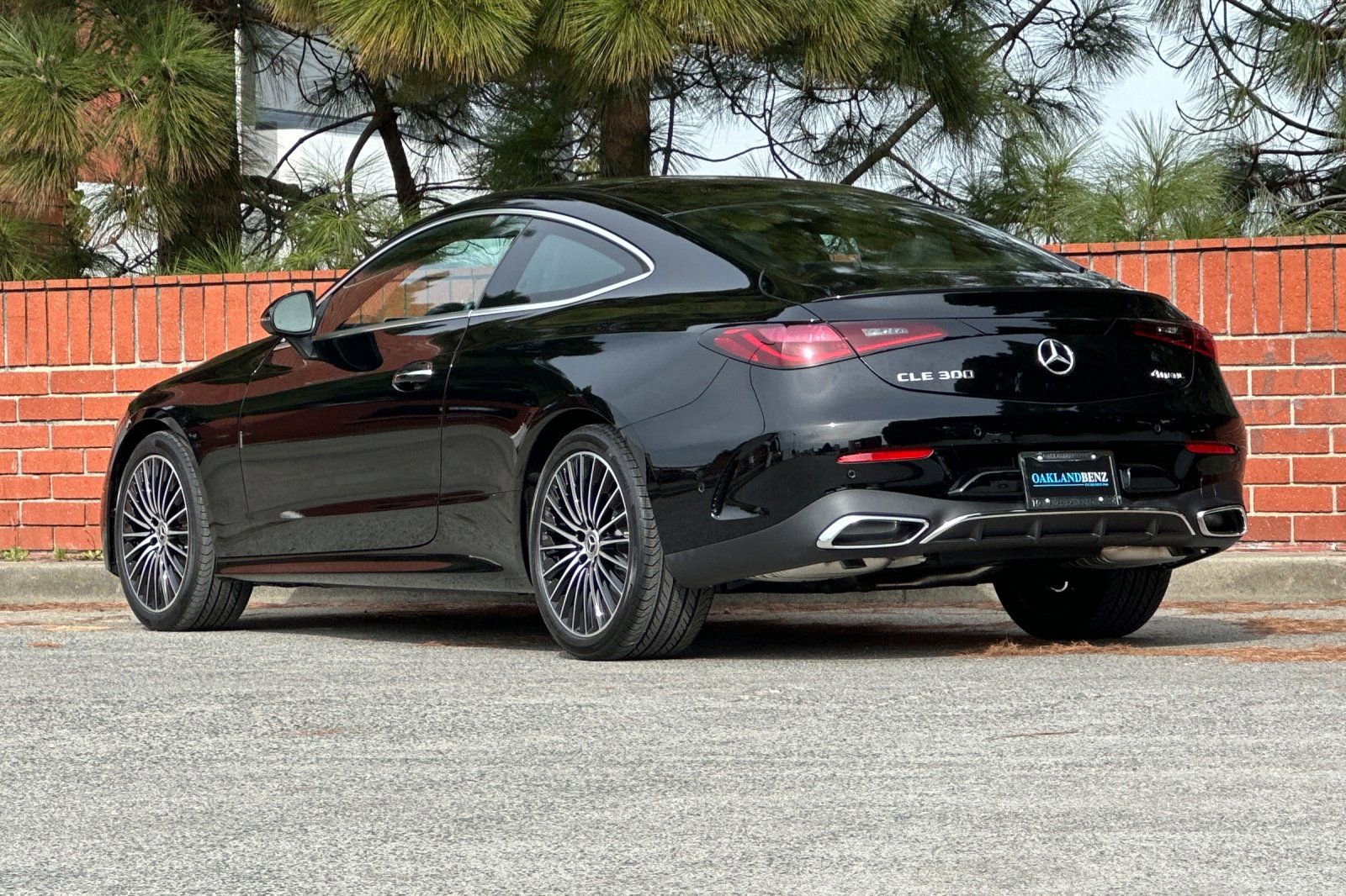 New 2026 Mercedes-Benz CLE 300 4MATIC Coupe image 6