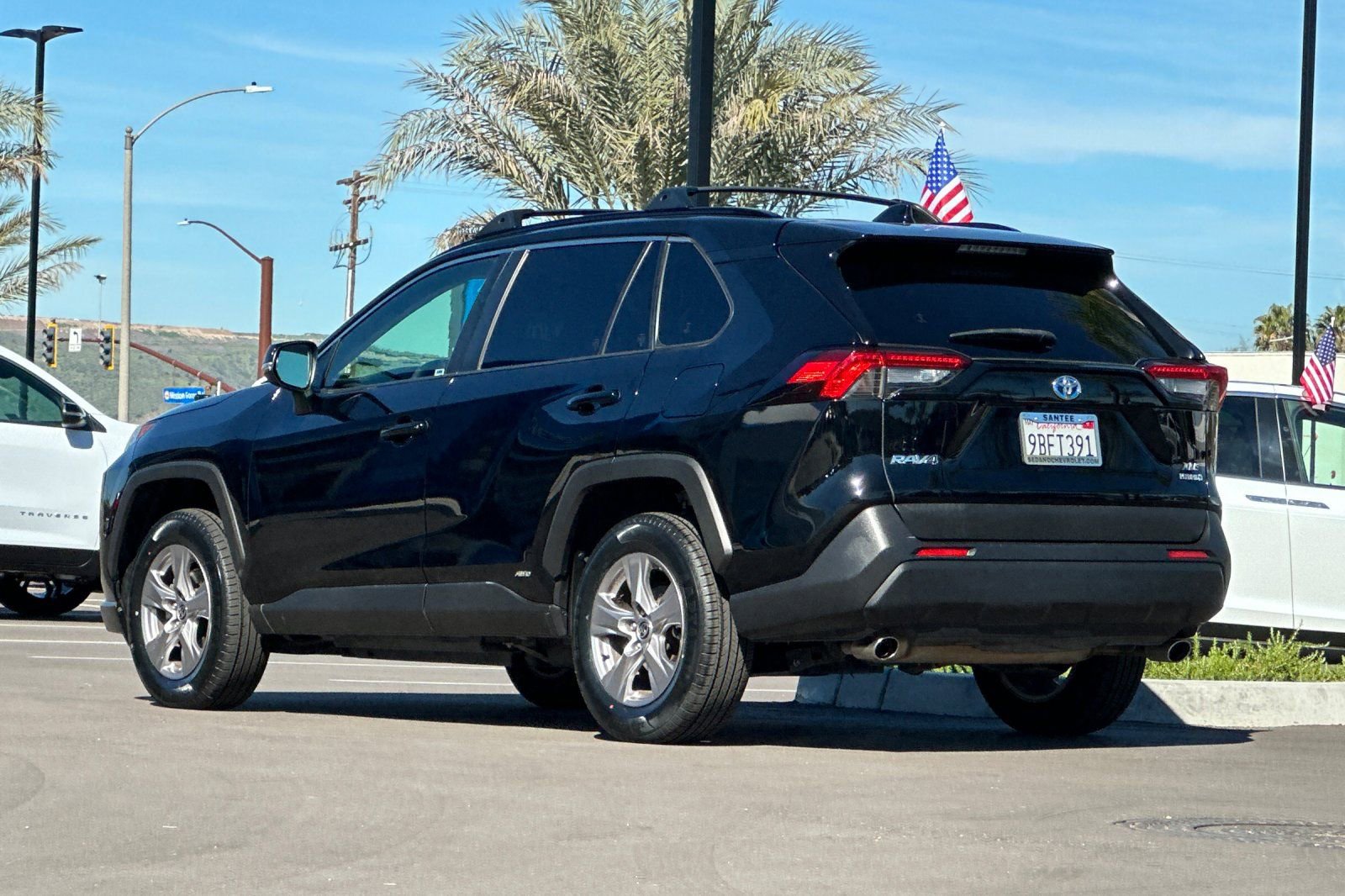 Used 2022 Toyota RAV4 XLE w/ Convenience Package image 6