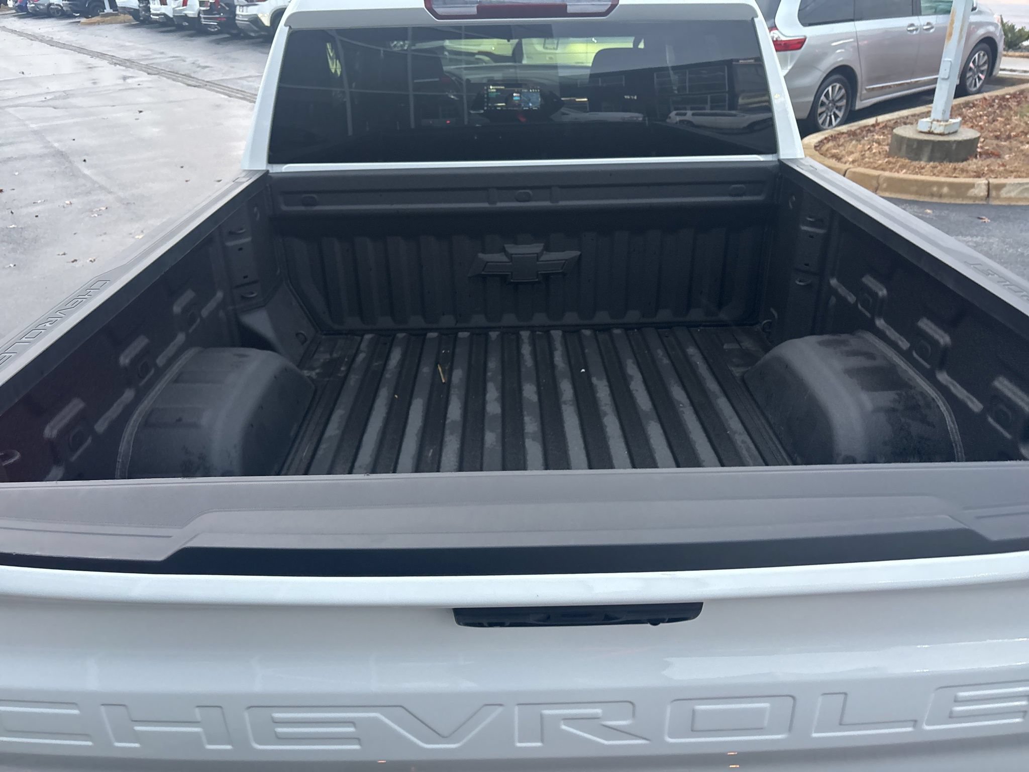 Used 2025 Chevrolet Silverado 1500 LT w/ Protection Package AWD/4WD image 5