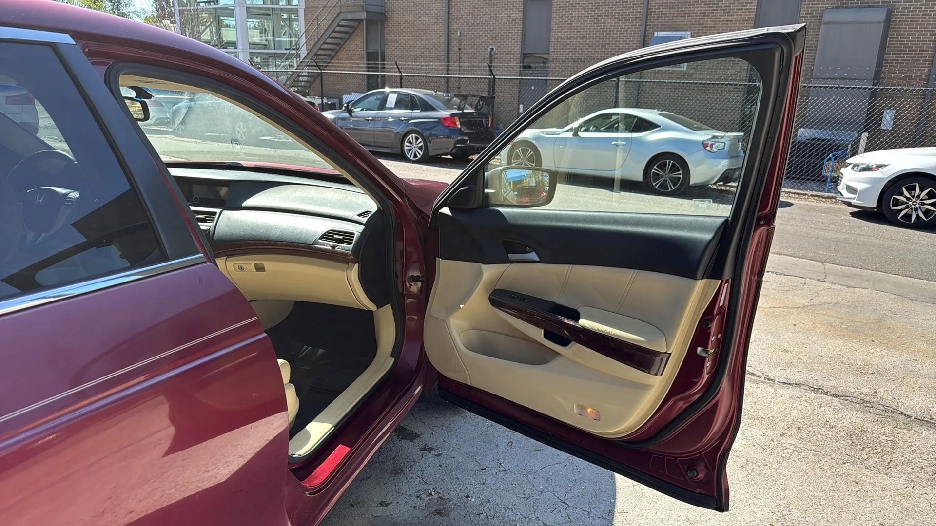 Used 2010 Honda Crosstour EX-L image 23