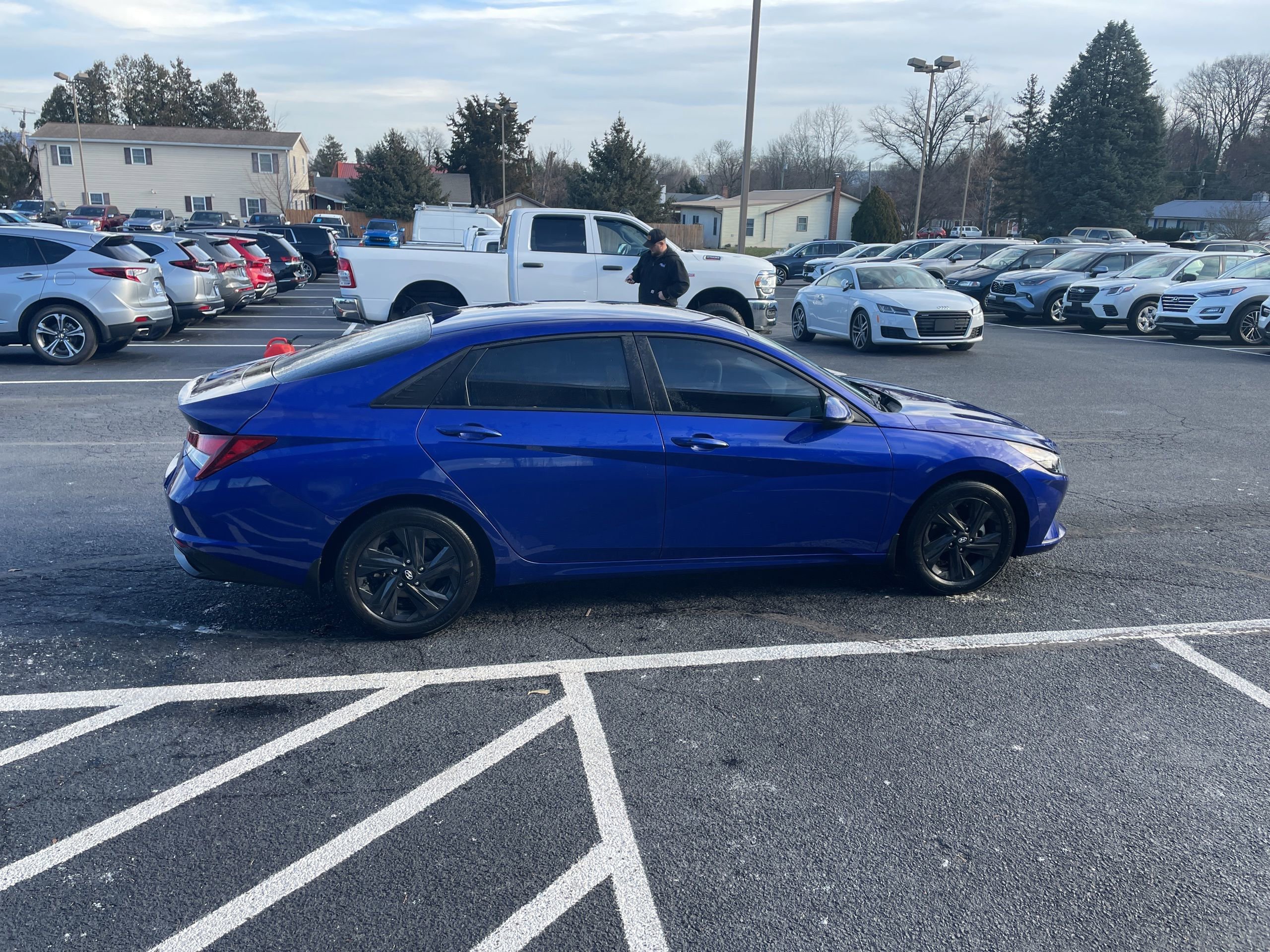 Used 2023 Hyundai Elantra SEL image 7