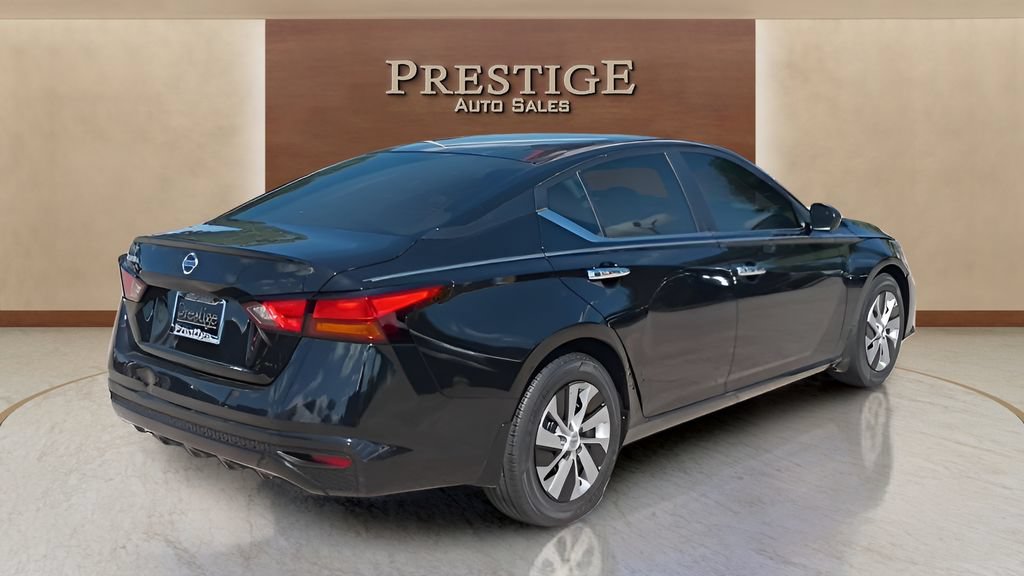 Used 2021 Nissan Altima 2.5 S FWD image 14