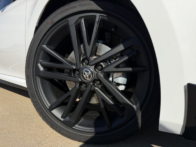 New 2026 Toyota Camry Hybrid w/ Convenience Package FWD image 9