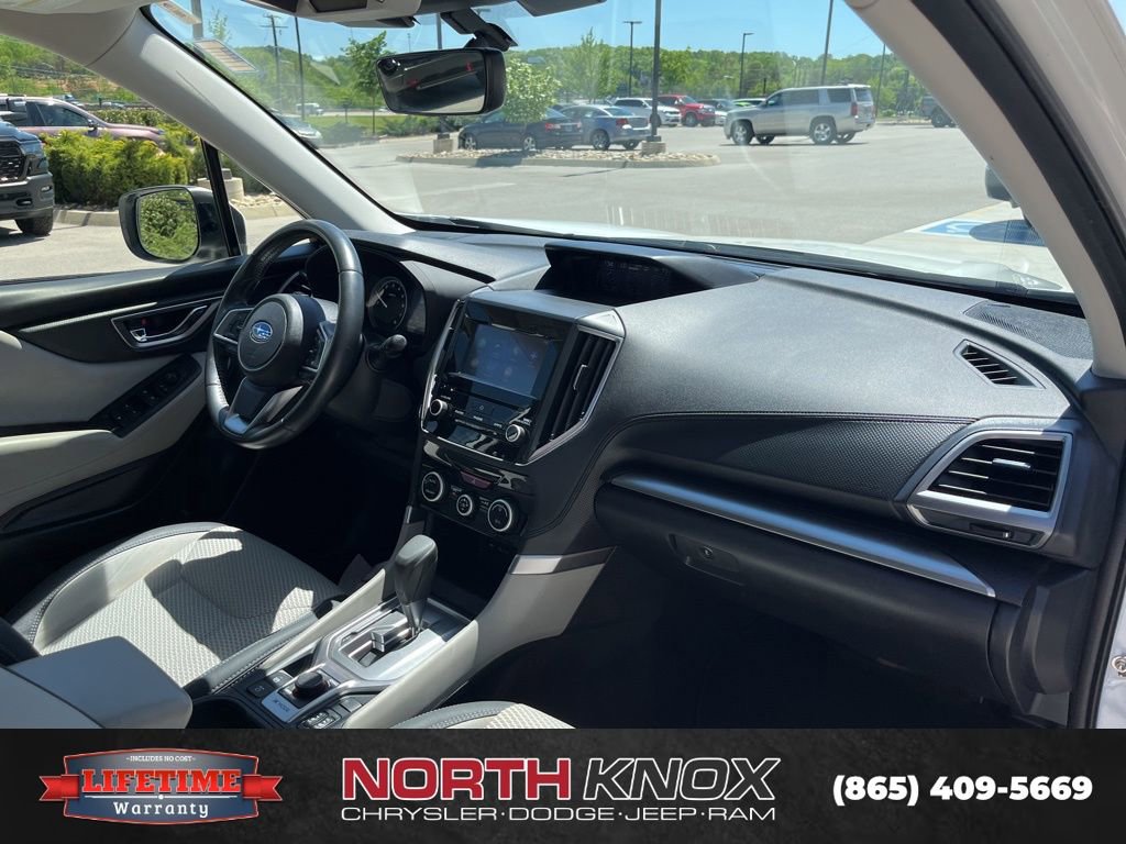 Used 2023 Subaru Forester Premium AWD/4WD image 28