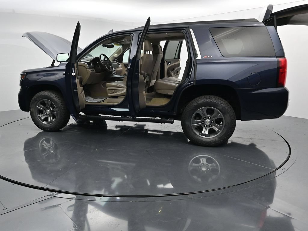 Used 2018 Chevrolet Tahoe LT w/ Luxury Package AWD/4WD image 45