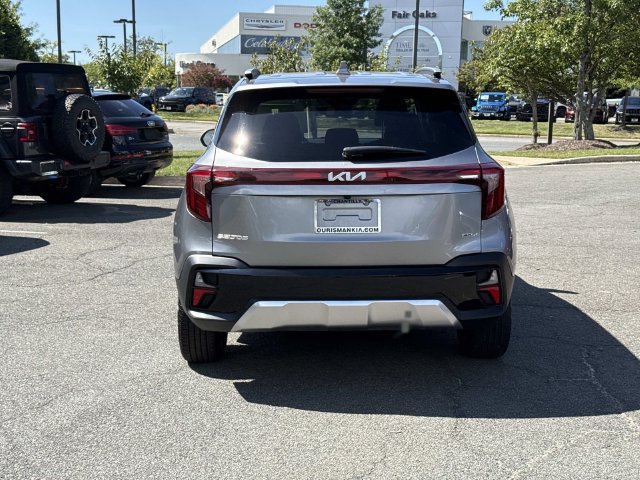 Used 2024 Kia Seltos S AWD/4WD image 3