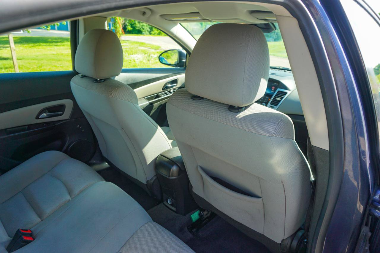 Used 2013 Chevrolet Cruze Eco FWD image 16