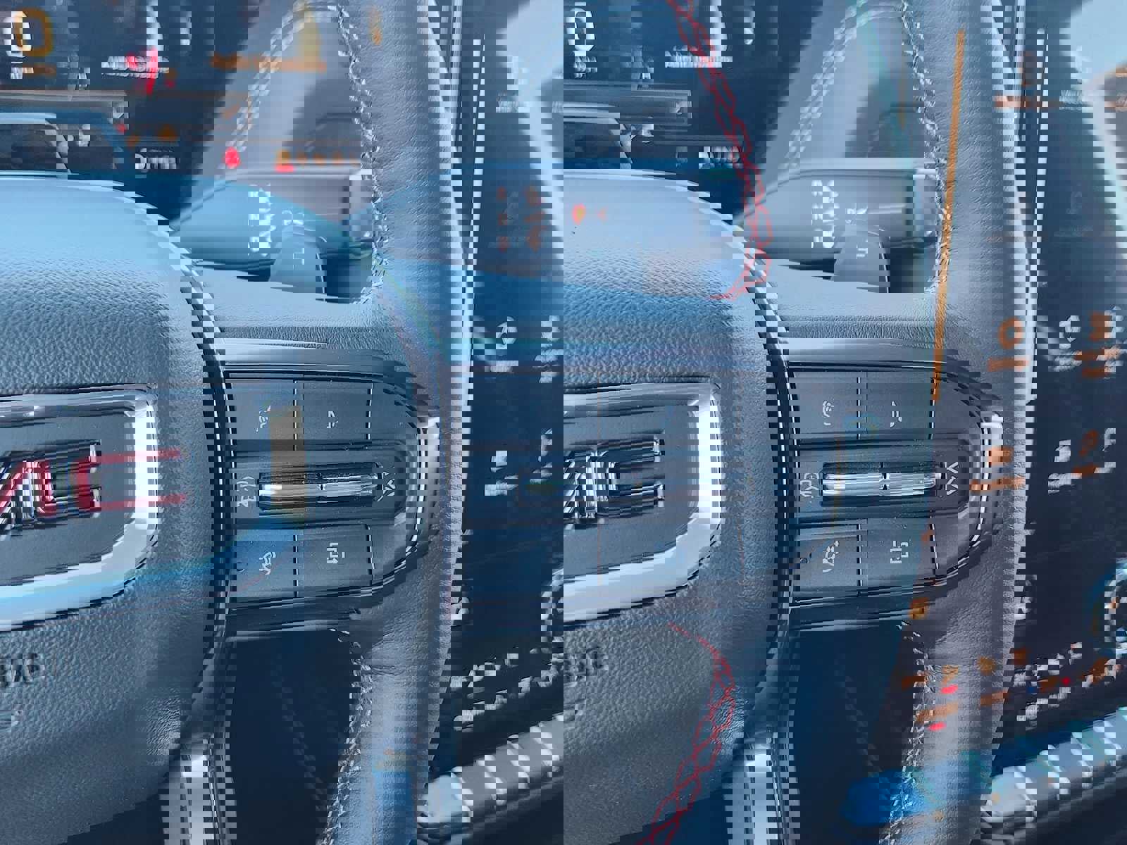 New 2026 GMC Yukon AT4 Ultimate w/ LPO, Illumination Package image 19