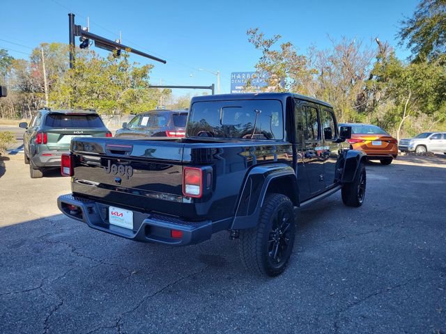 Used 2025 Jeep Gladiator Sport image 2
