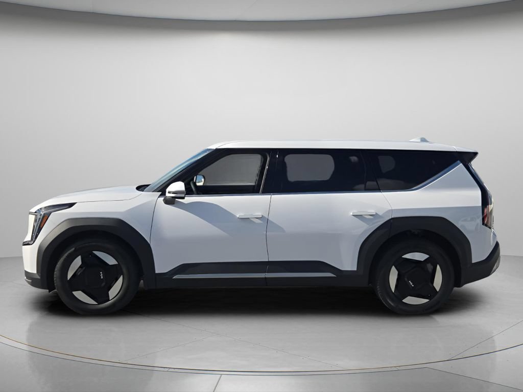 New 2026 Kia EV9 Light RWD image 2