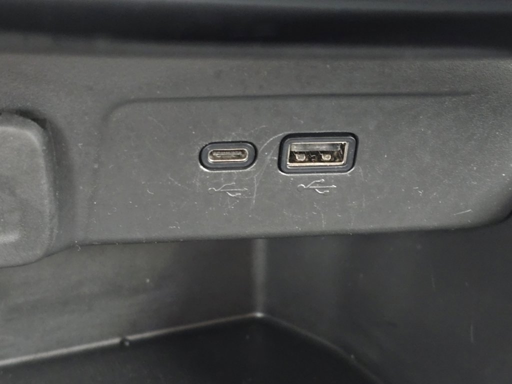 Certified 2025 Chevrolet Trax LT w/ Driver Confidence Package image 8