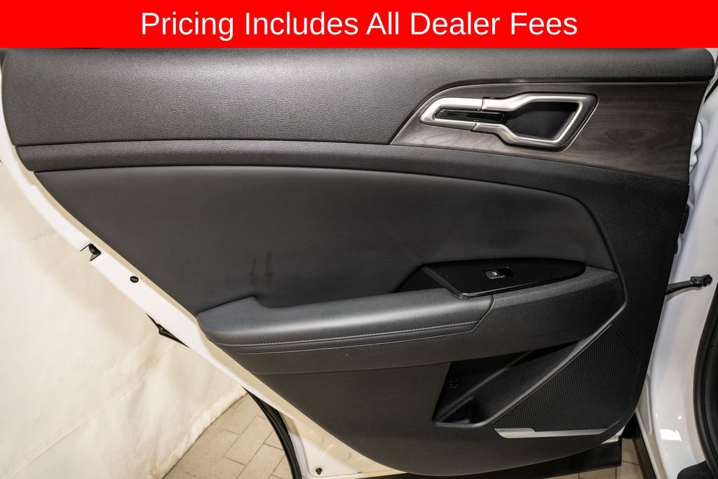 Certified 2023 Kia Sportage X-Line w/ X-Line Premium Package AWD/4WD image 11