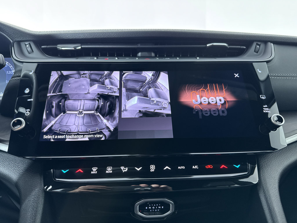 New 2026 Jeep Grand Cherokee L Limited w/ Limited Altitude Package AWD/4WD image 19