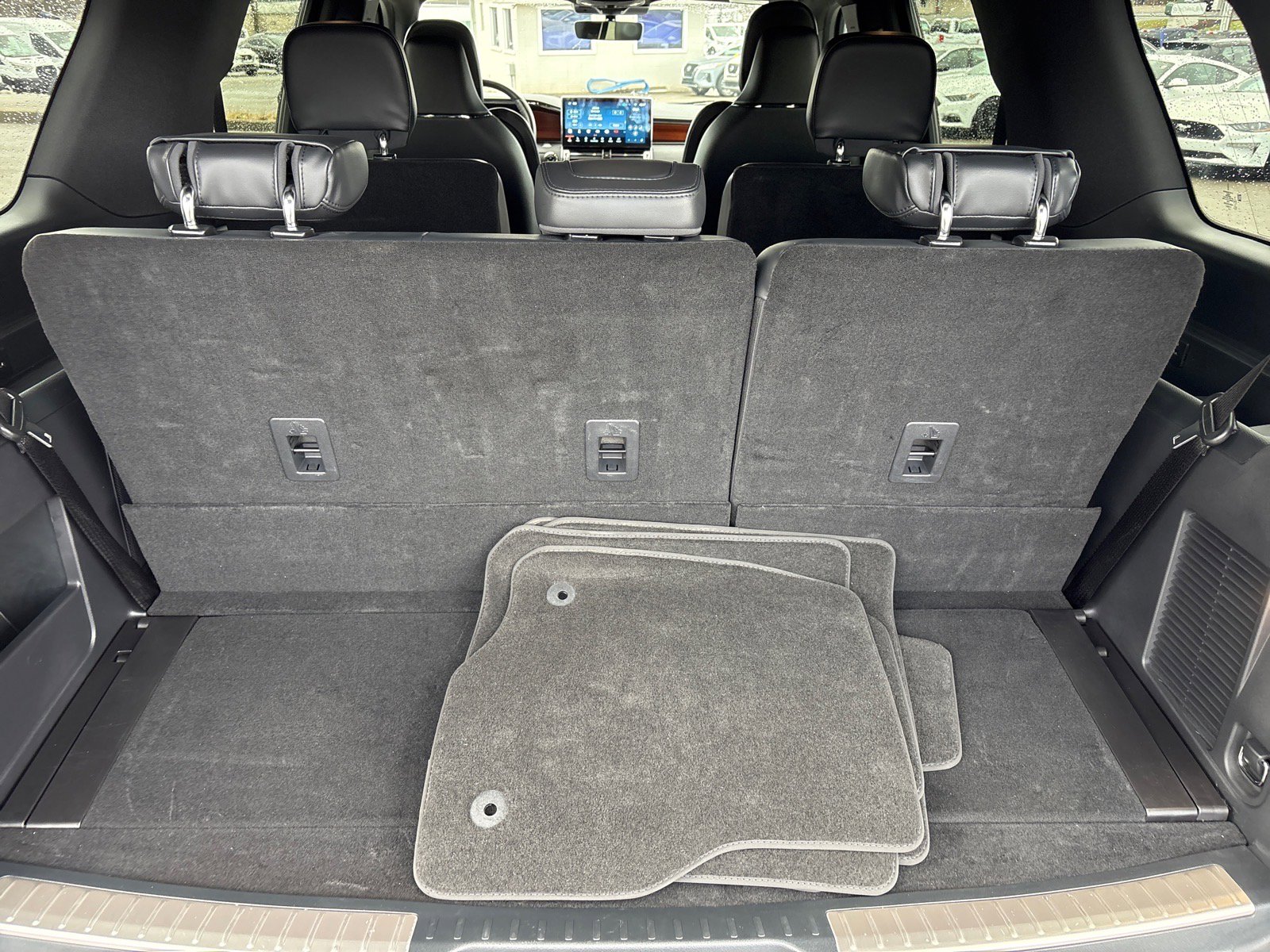 Used 2024 Lincoln Navigator Reserve image 21