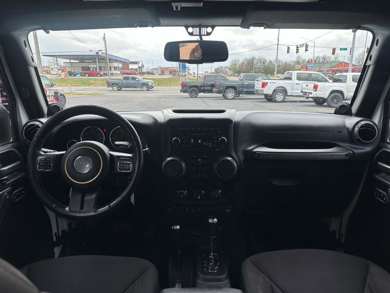 Used 2013 Jeep Wrangler Unlimited Sport image 11