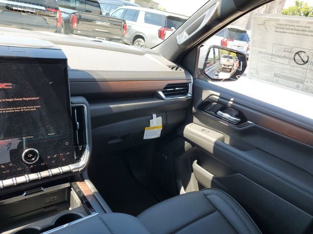 New 2026 GMC Yukon Denali w/ Denali Reserve Package AWD/4WD image 15