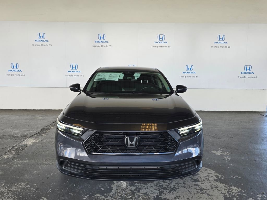Used 2023 Honda Accord LX image 2
