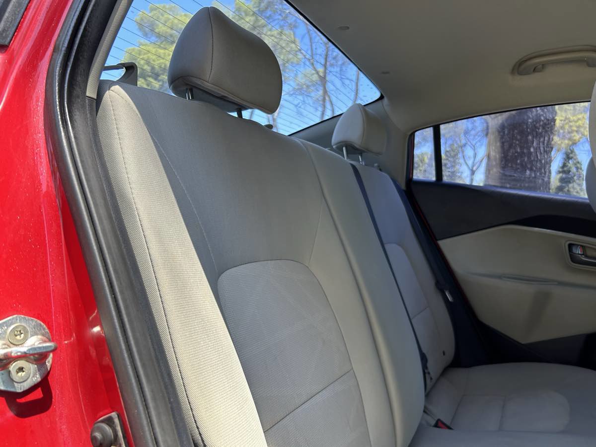 Used 2013 Kia Rio LX image 28