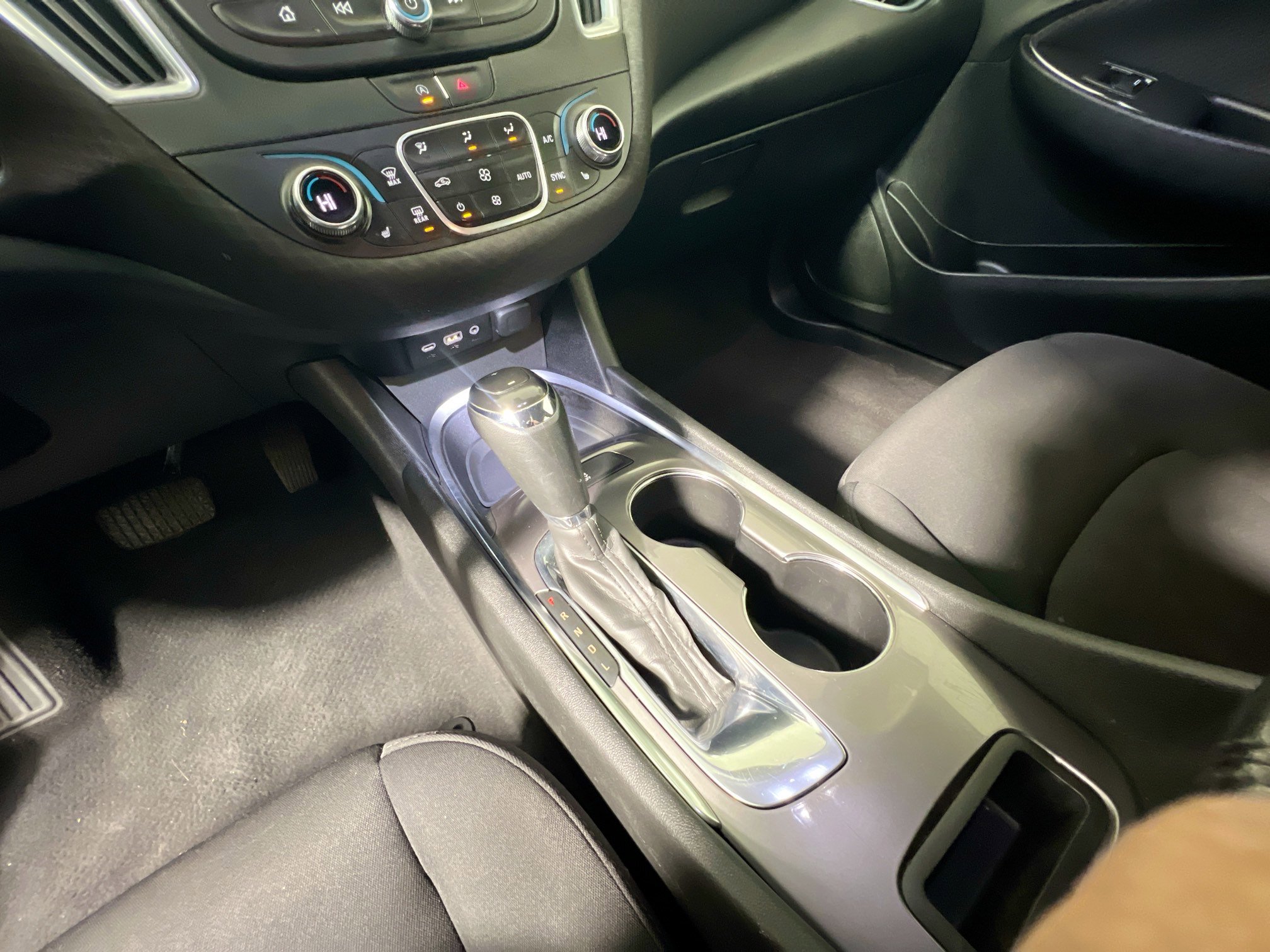 Used 2020 Chevrolet Malibu LT image 26