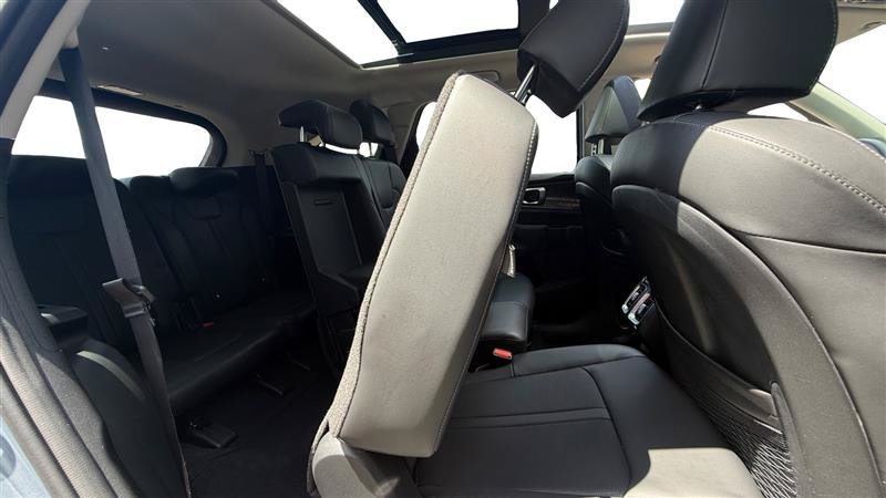 Used 2025 Kia Sorento S w/ Panoramic Sunroof Package AWD/4WD image 18