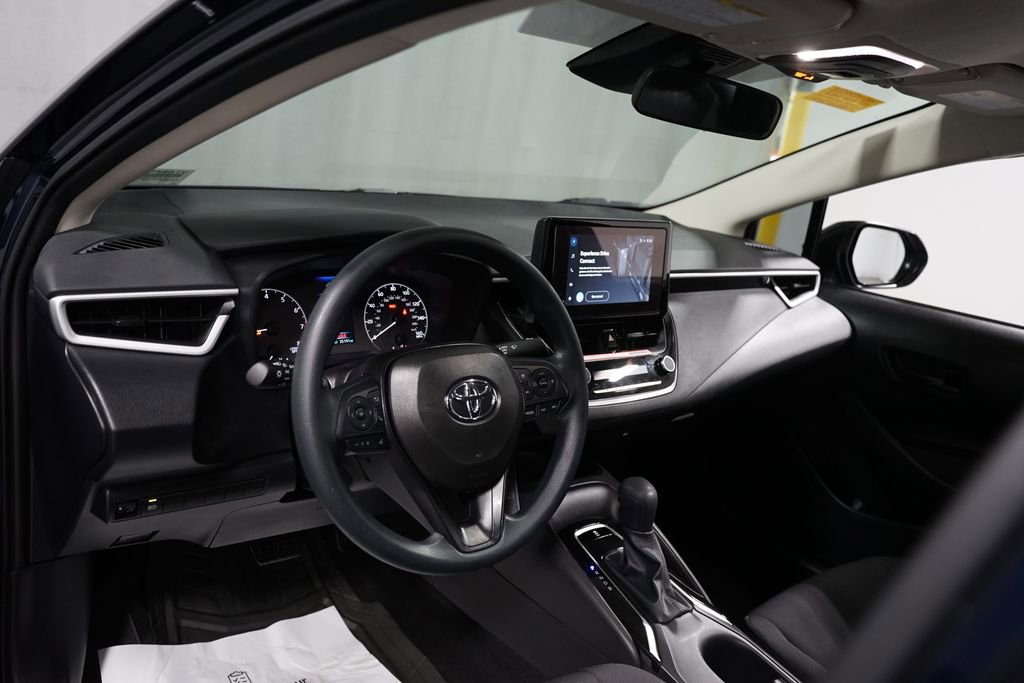 Certified 2025 Toyota Corolla LE image 11