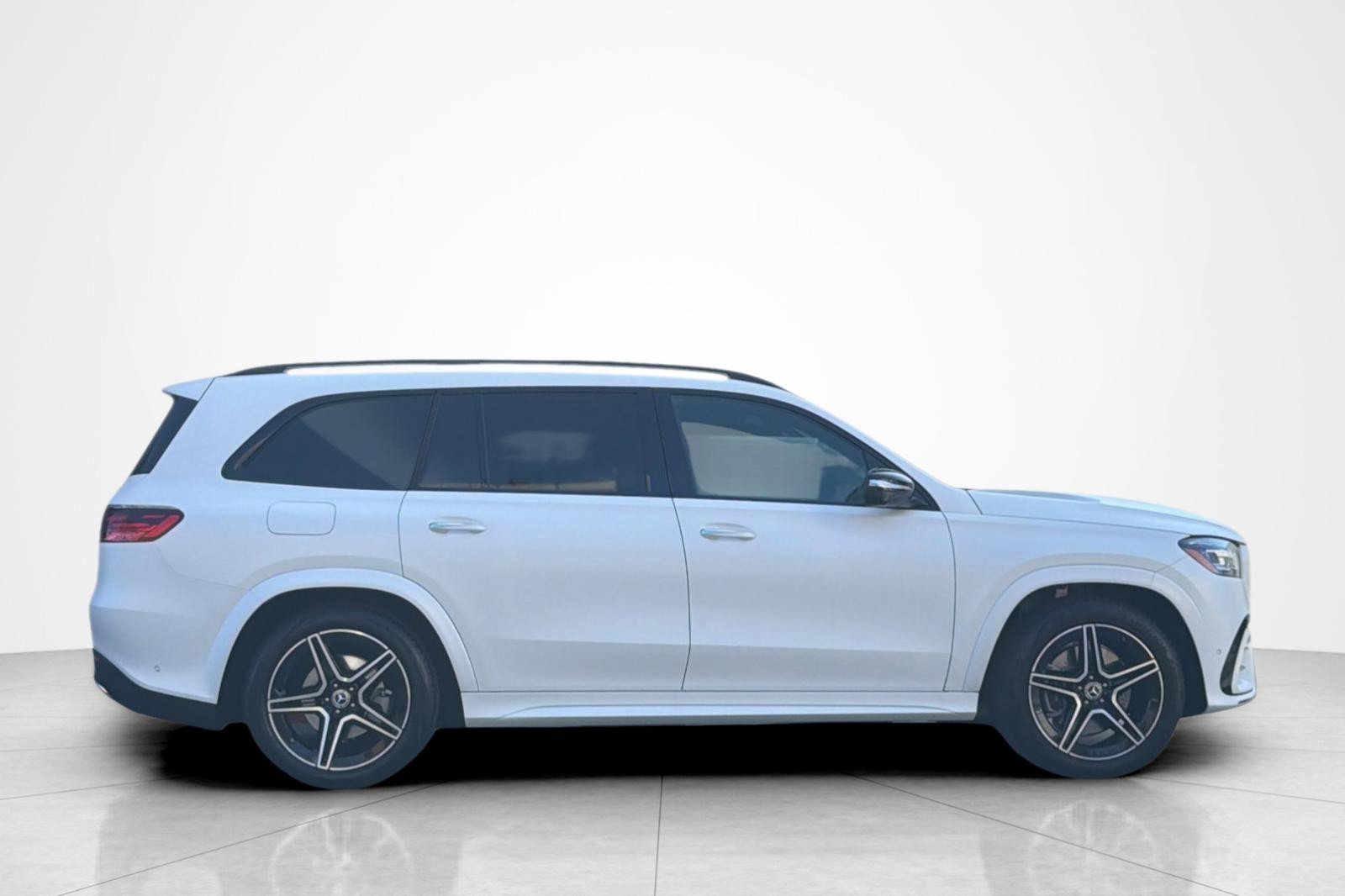 New 2026 Mercedes-Benz GLS 450 4MATIC image 6