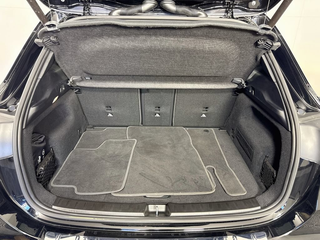 Used 2024 Mercedes-Benz GLA 250 image 31