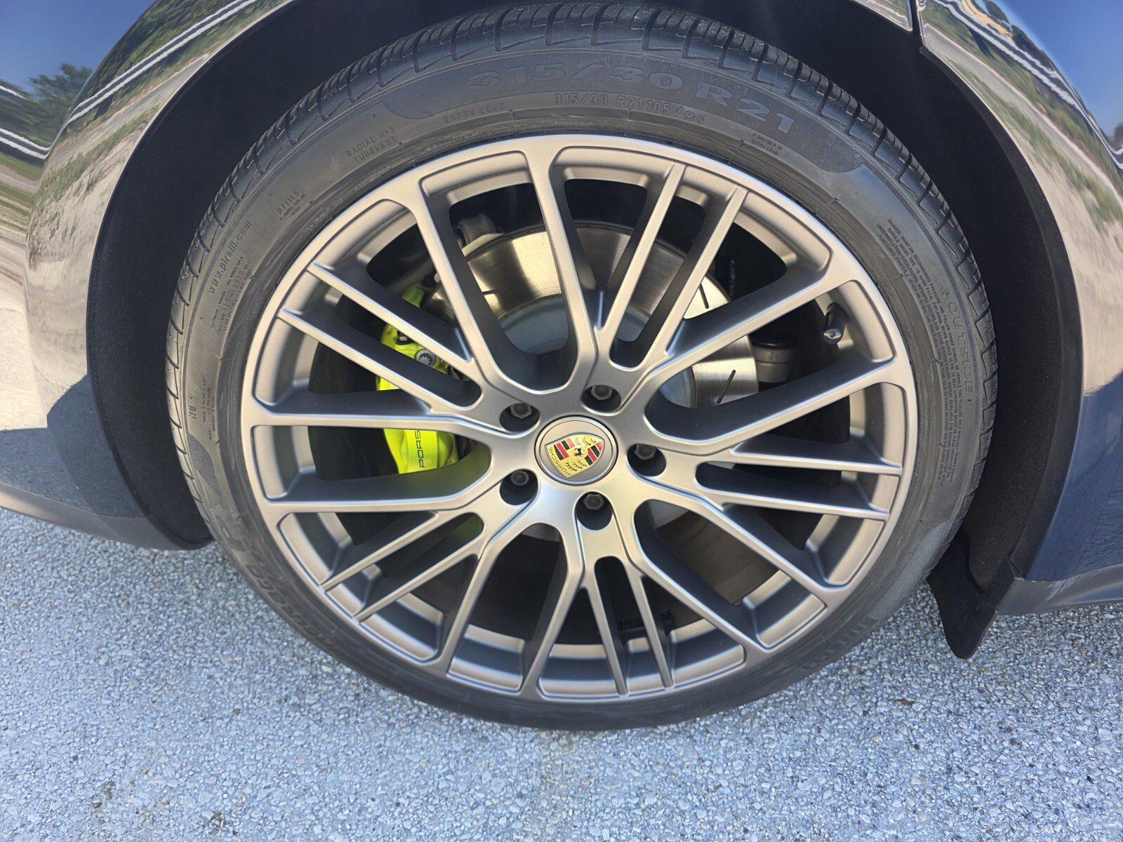 Used 2022 Porsche Panamera 4 E-Hybrid AWD/4WD image 9