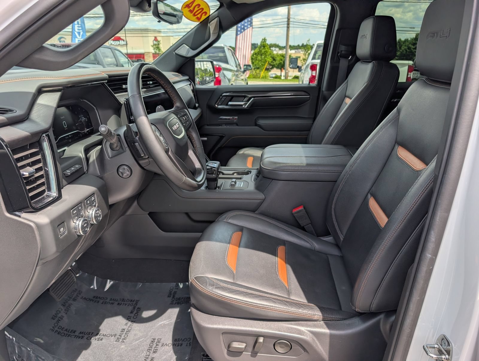 Used 2024 GMC Sierra 1500 AT4 w/ Technology Package AWD/4WD image 17