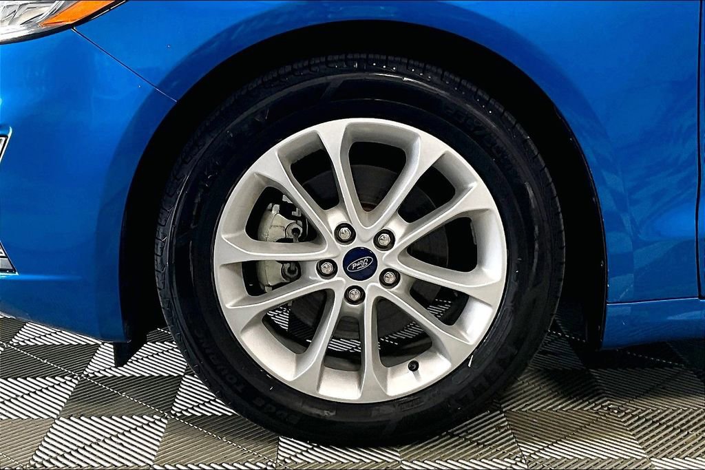 Used 2020 Ford Fusion SE image 8
