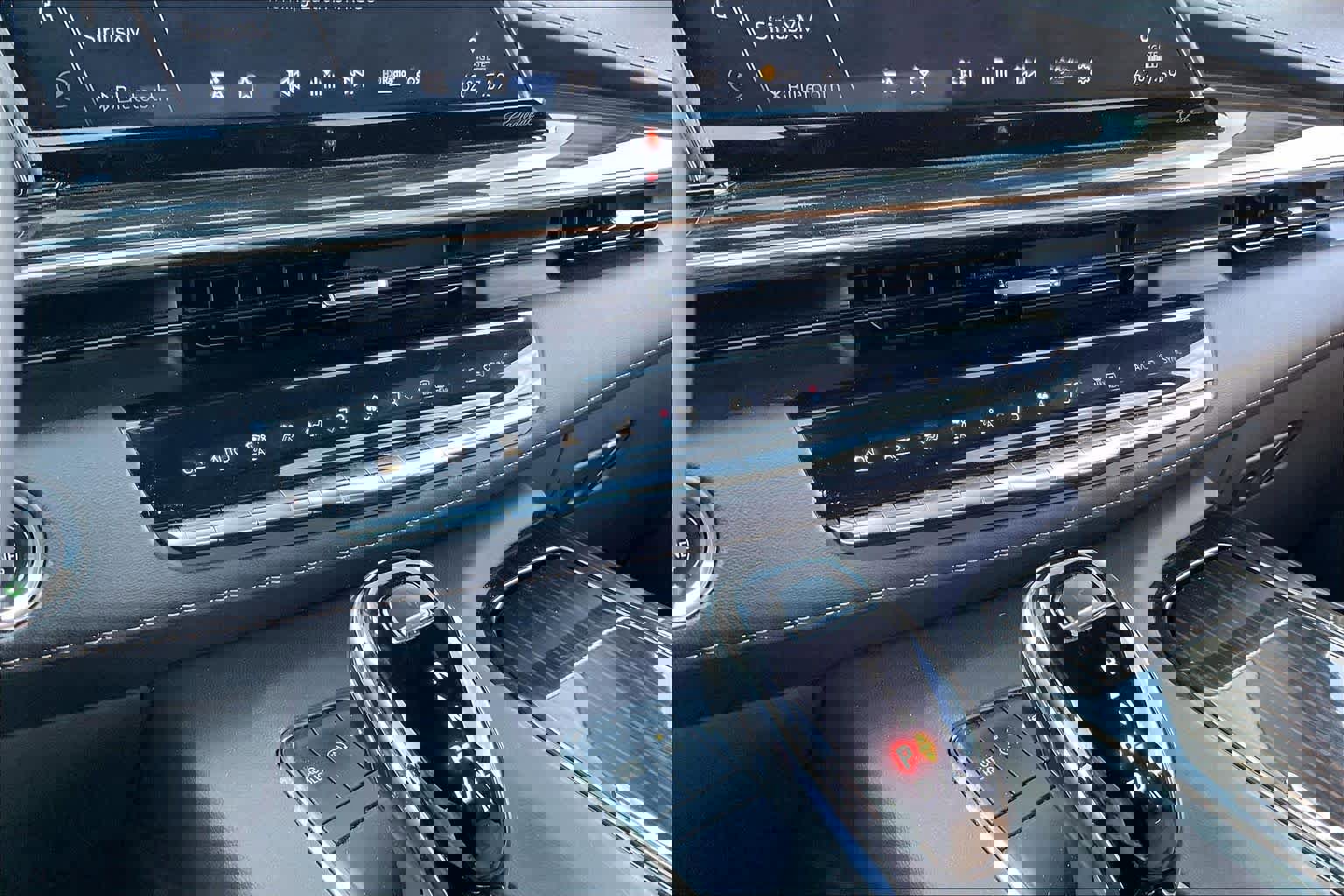 Used 2023 Cadillac Escalade Premium Luxury w/ Performance Package AWD/4WD image 32