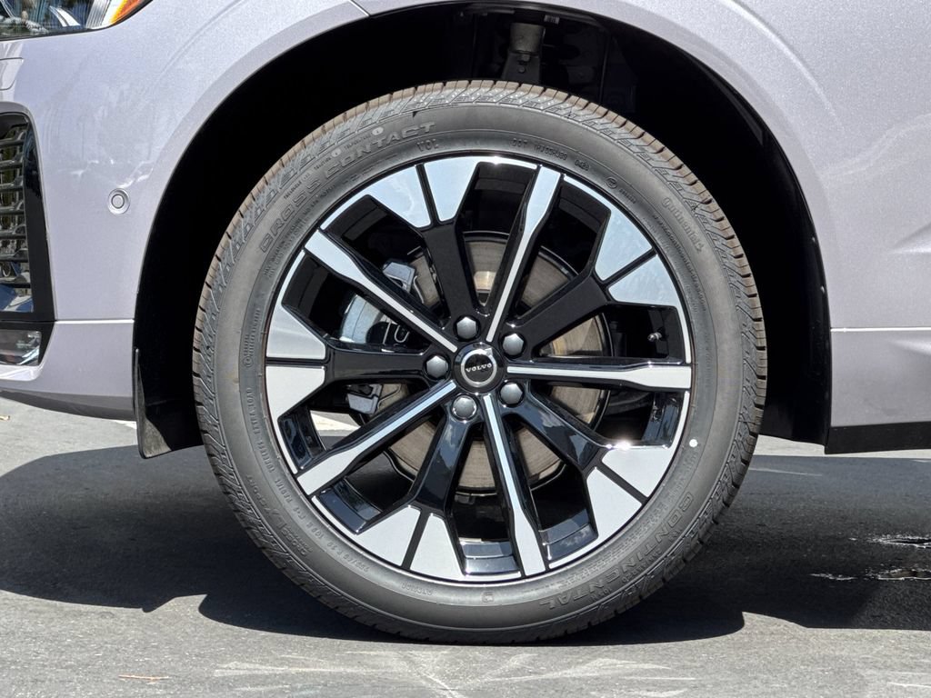 New 2026 Volvo XC60 B5 Plus w/ Protection Package Premier AWD/4WD image 25