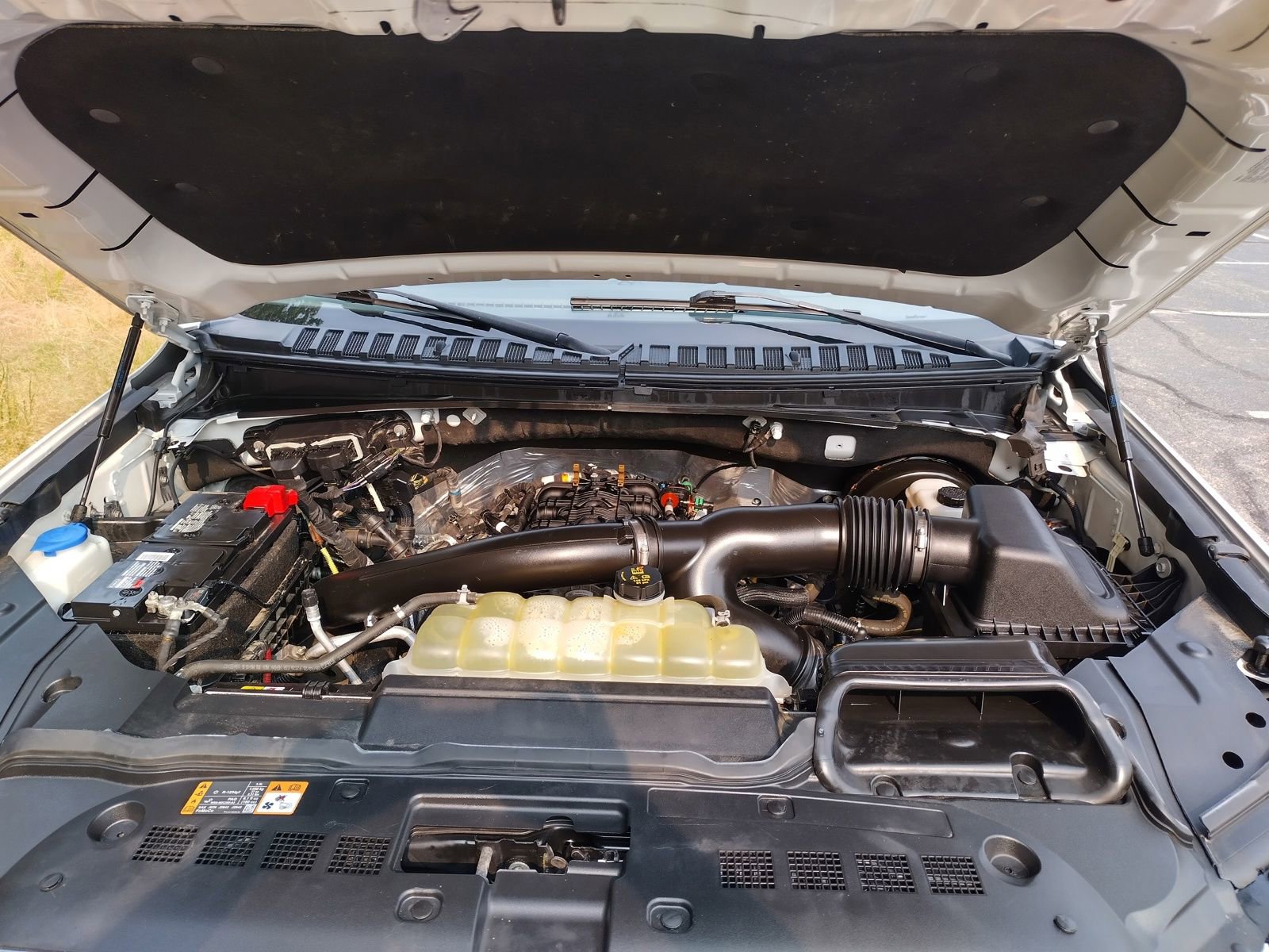 Used 2021 Lincoln Navigator Black Label w/ Cargo Convenience Package image 24