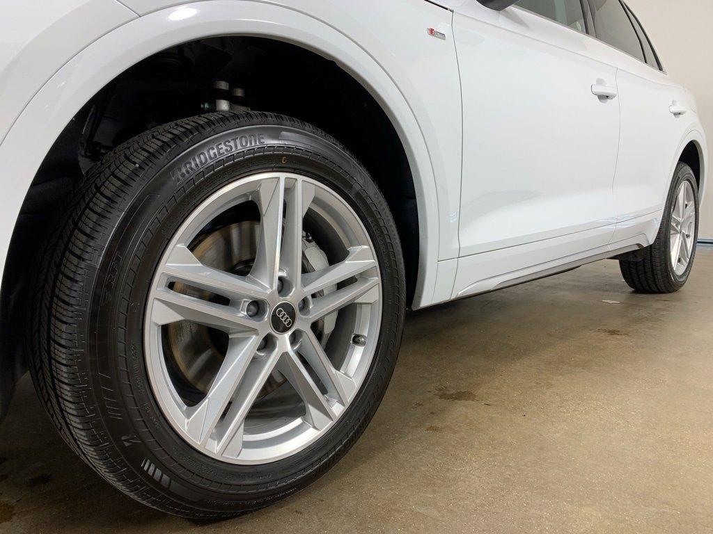 Used 2024 Audi Q5 e Premium Plus image 38