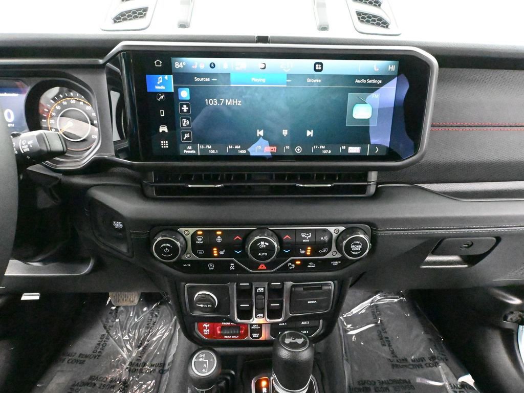 Used 2024 Jeep Wrangler Unlimited Rubicon w/ Convenience Group image 31