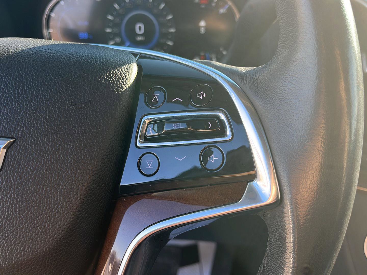 Used 2020 Cadillac Escalade ESV Luxury image 19