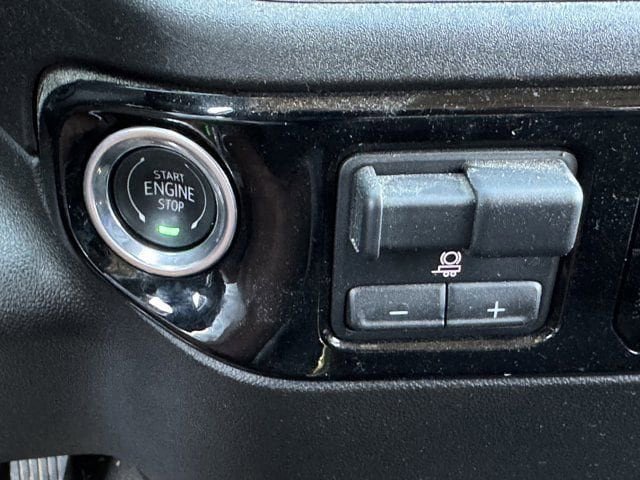 Used 2025 Chevrolet Silverado 3500 LT w/ Safety Package AWD/4WD image 19