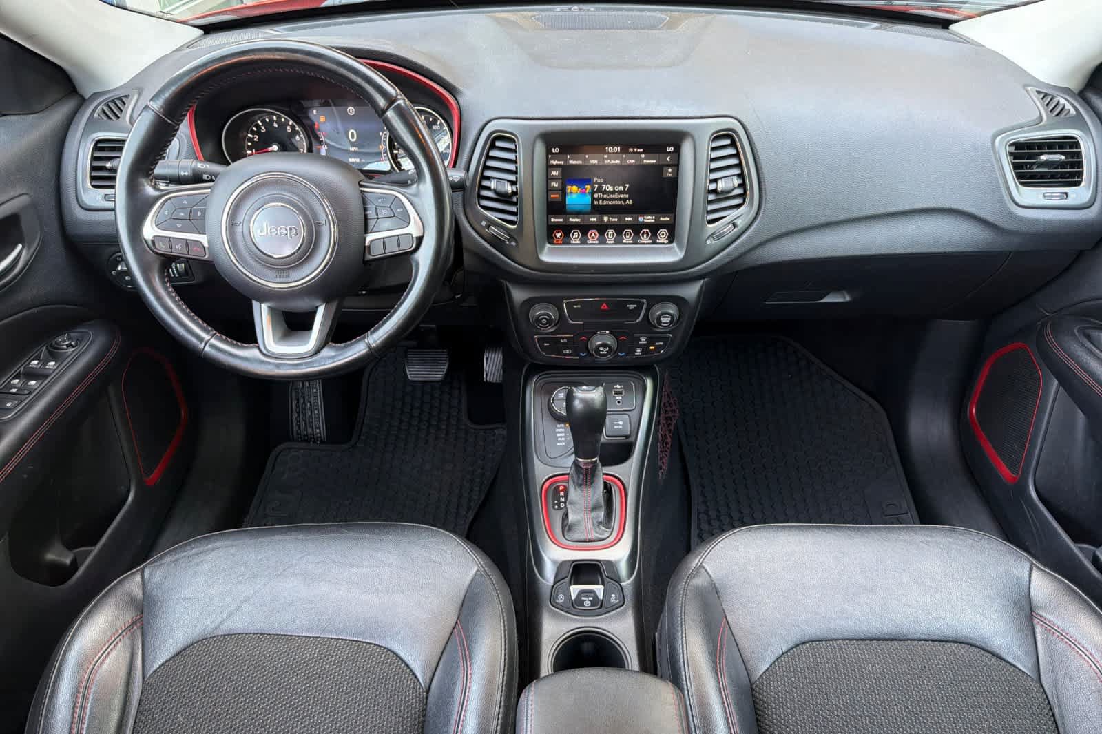 Used 2020 Jeep Compass Trailhawk AWD/4WD image 3