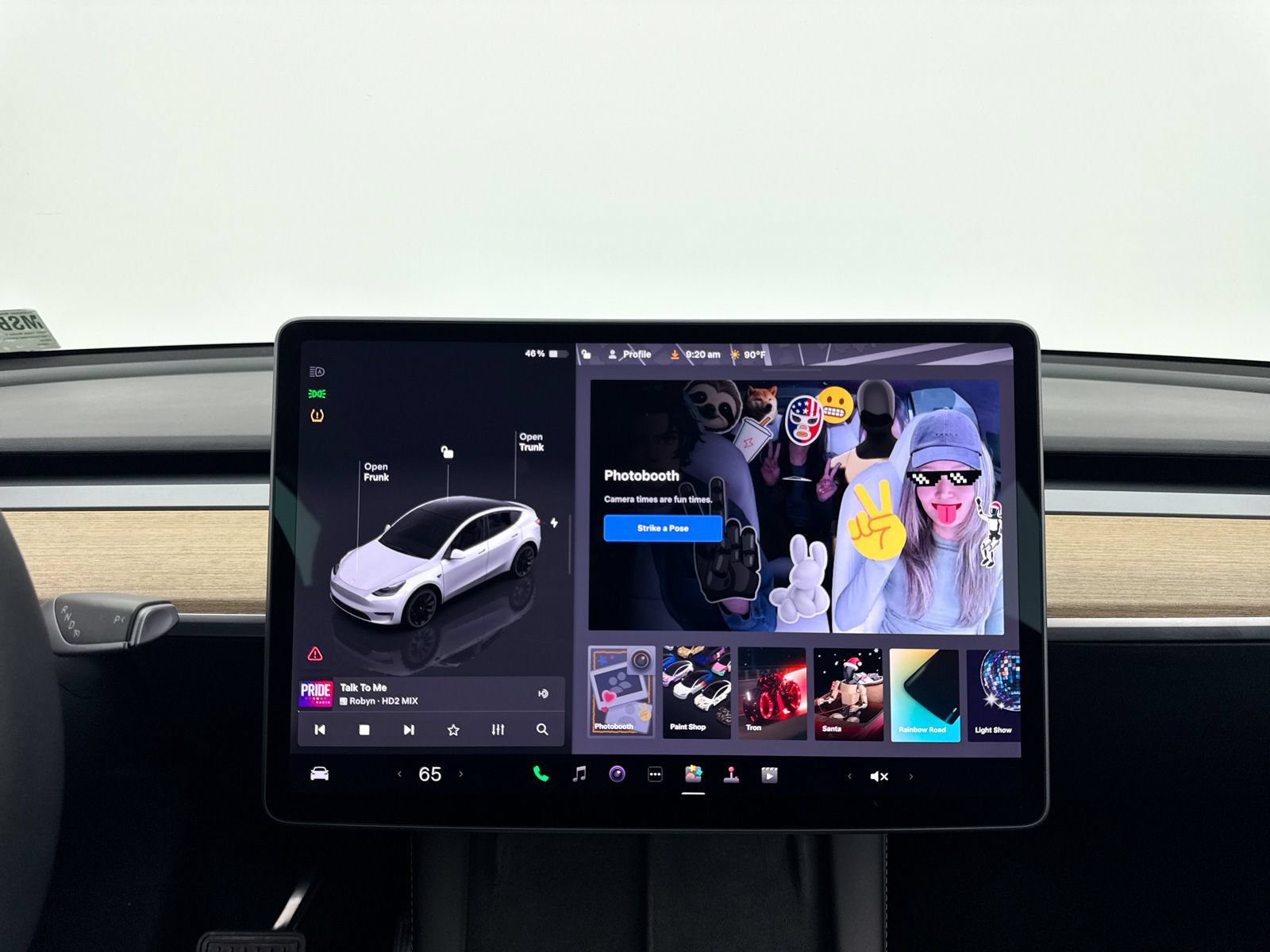 Used 2022 Tesla Model Y Long Range AWD/4WD image 25