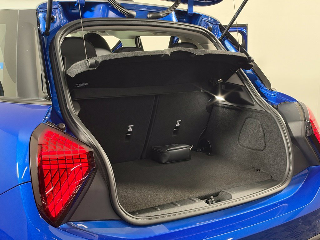 Certified 2026 MINI Cooper S FWD image 31
