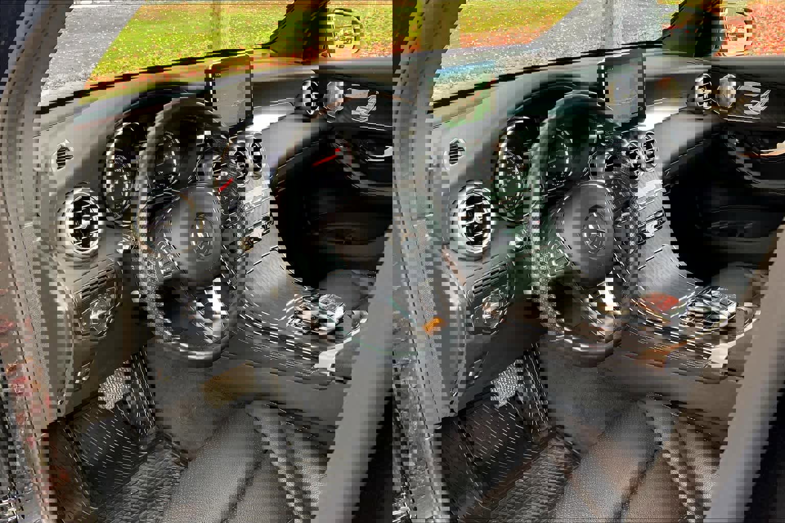 Used 2017 Mercedes-Benz GLC 300 4MATIC image 16